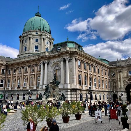 Modern 2 Bedroom Apartment With Free Airport Transfer Budapest Exterior foto