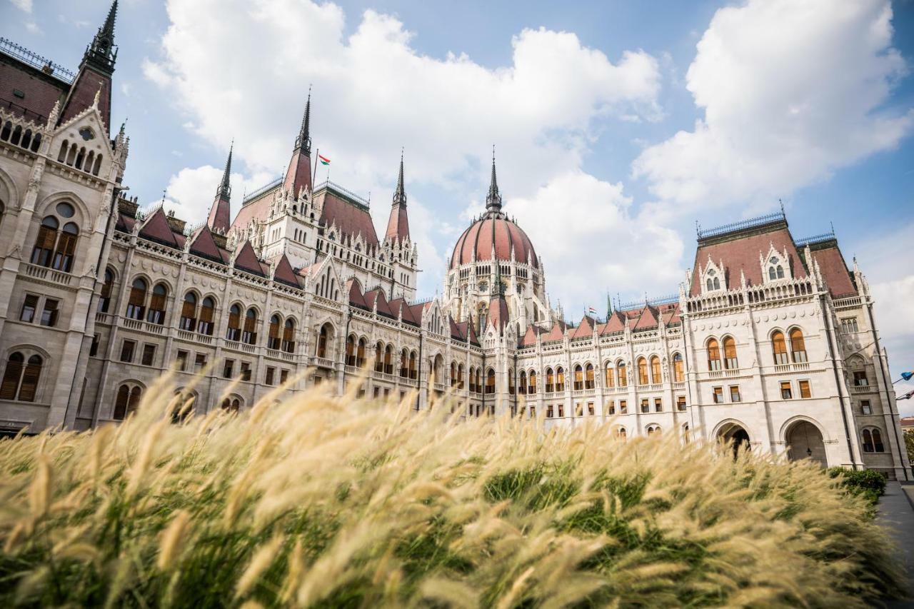 Modern 2 Bedroom Apartment With Free Airport Transfer Budapest Exterior foto